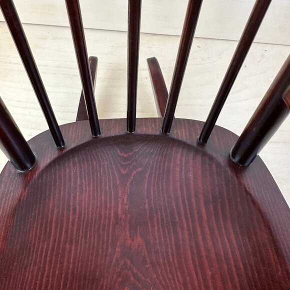 Signed Vintage Rocking Chair‎ Spindle Back Doll Chair by Bear Chair Factory USA - Picture 11 of 11